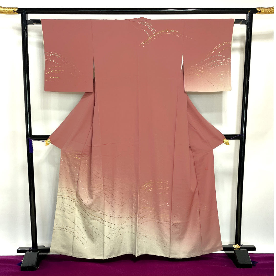 訪問着 袷 身丈161.5cm 裄丈62.5cm 浅蘇芳色 人間国宝 福田喜重 抽象模様 金彩加工 正絹 Sランク ピンク系 1112002002413