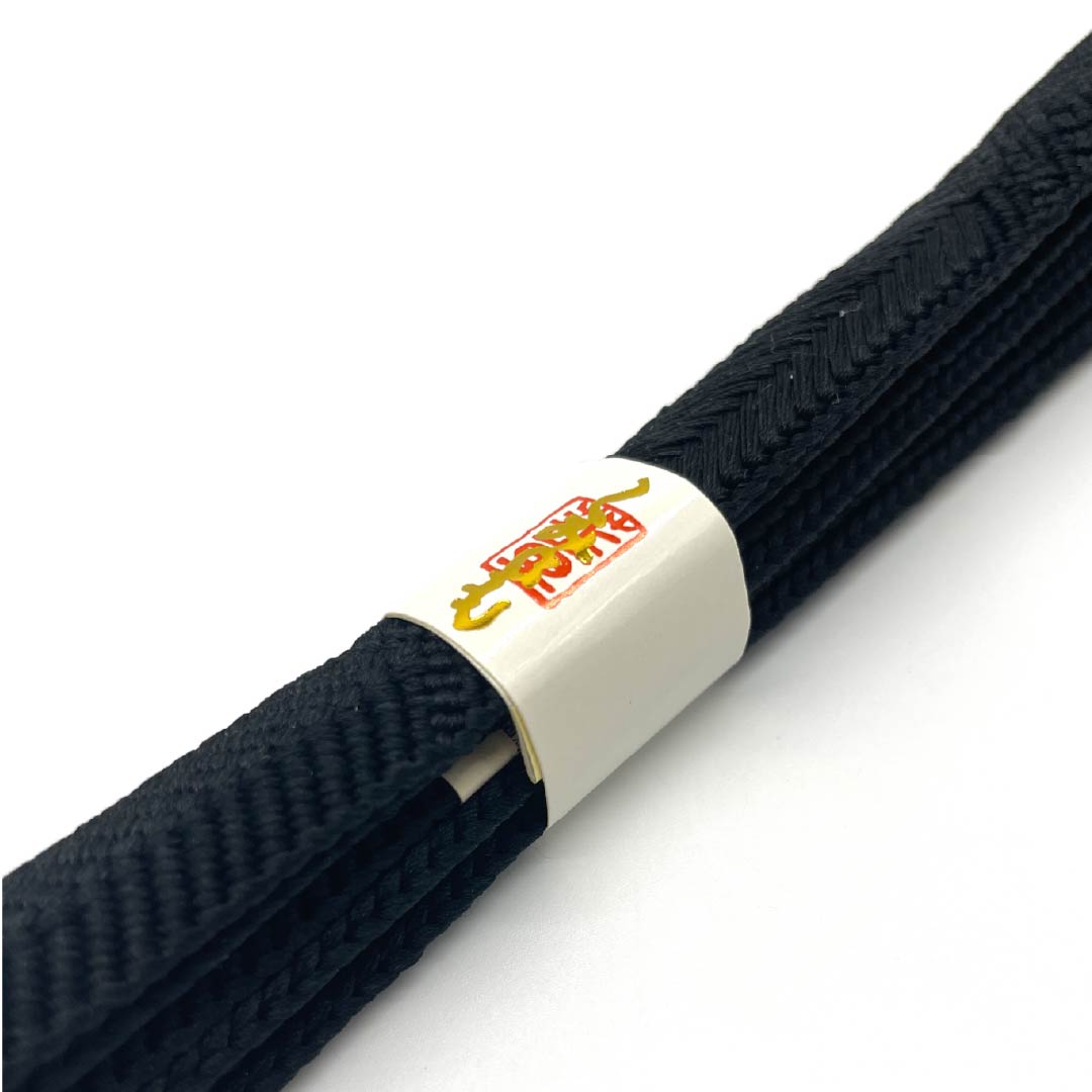 （新古品） 帯締め 正絹 四分紐 黒色（くろいろ） 無地 喪服用 長さ約161cm 幅約1.5cm セミフォーマル NEWランク 黒系 1135003091310