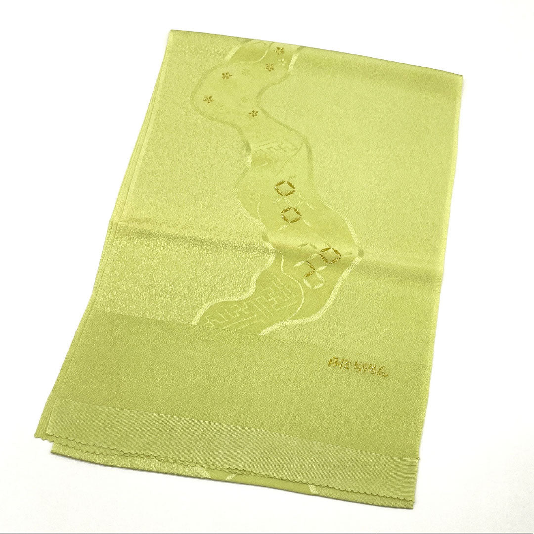 （新古品）帯揚げ 正絹 NEWランク セミフォーマル 薄柳色（うすやなぎいろ） 丹後ちりめん 流水 古典柄 長さ約168cm 幅約29cm 緑系 1136001321919