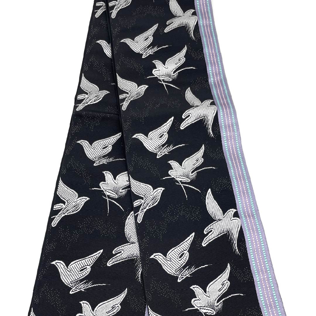 （未仕立）半幅帯 正絹 小袋帯 本場筑前博多織 児島織物 鳩 帯丈366cm 黒系 NEWランク 1125002221310