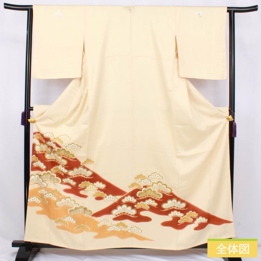 色留袖 正絹 Aランク 身丈160.5cm 裄丈62.5cm 袷 練色（ねりいろ） 三つ紋 五三桐 大丸別誂え 京友禅 金駒刺繡 松 三つ紋 クリーム系 1111001993415