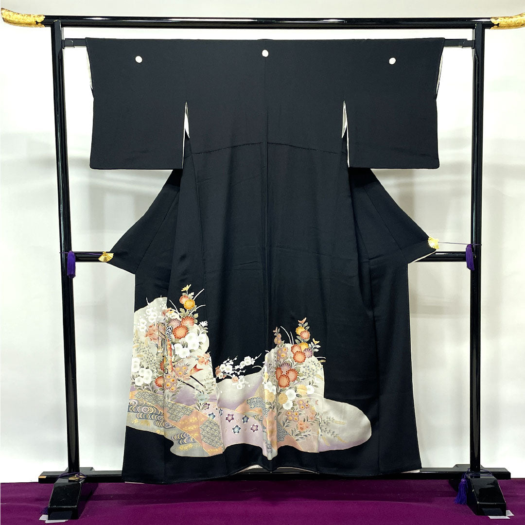 黒留袖 身丈155cm 裄丈61.5cm 袷 京友禅 吉祥文様 丸に剣片喰 正絹 Aランク 五つ紋 黒系 1111000913310