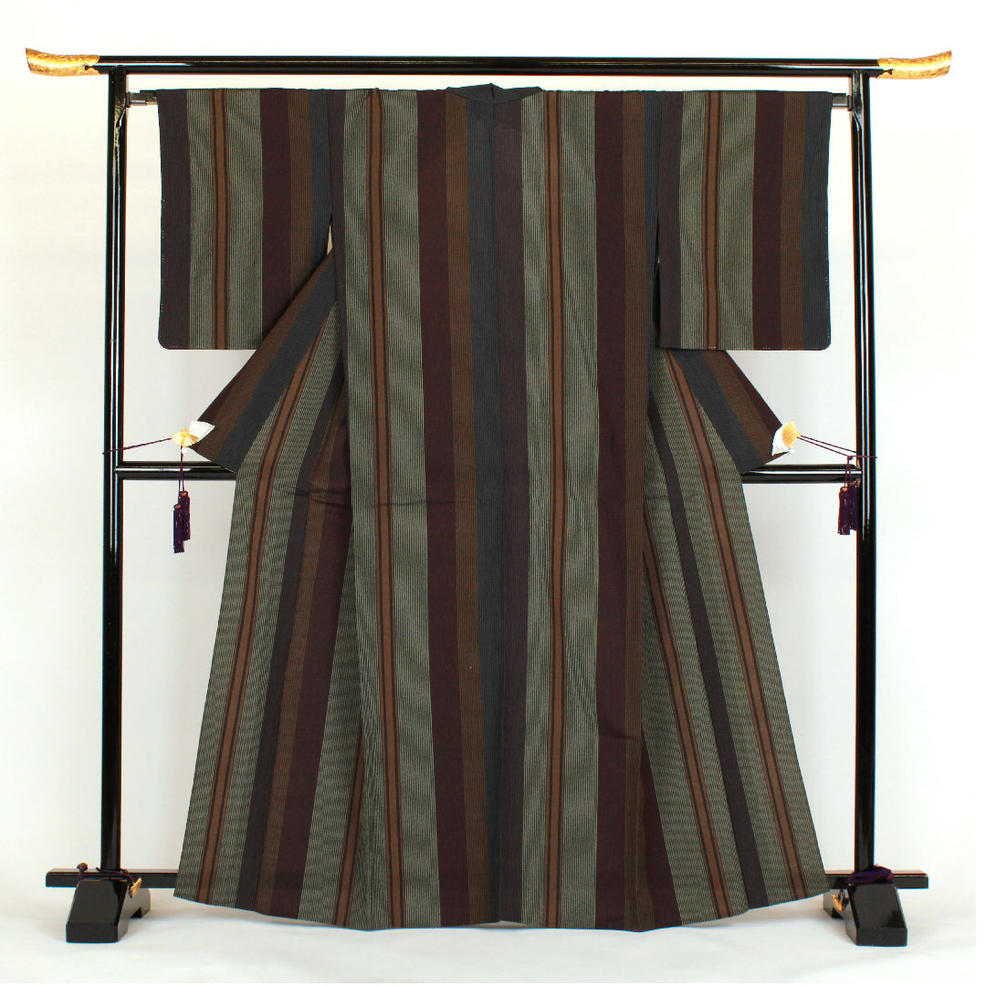 塩沢紬 身丈166cm 裄丈68cm 縞模様 正絹 Sランク 単衣 黒系 1116000622410