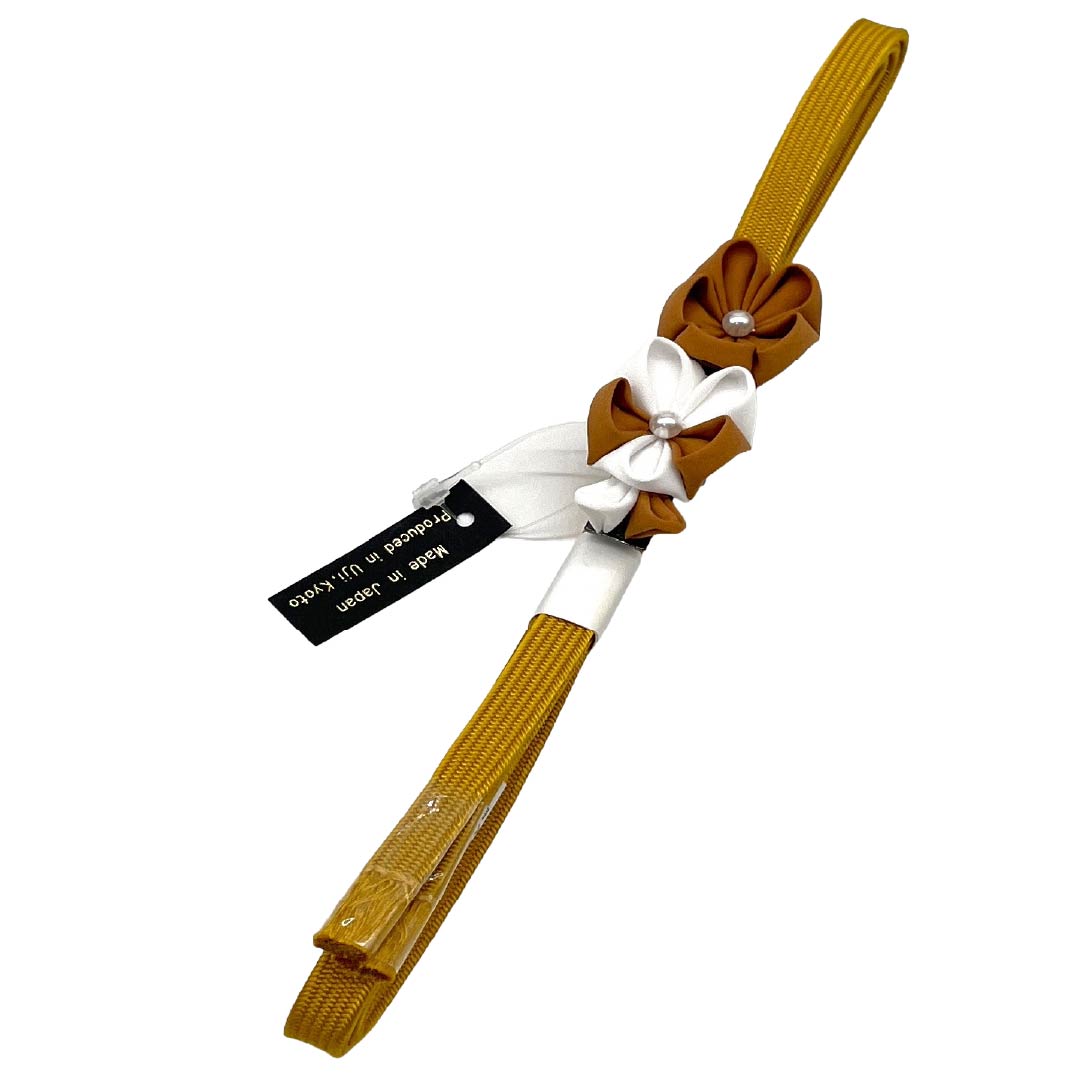 (新品)帯締め 正絹 NEWランク 三分紐 小麦色（こむぎいろ） 帯留め付き つまみ細工 日本製 長さ約135cm 幅約0.8cm カジュアル 茶系 1135006531314