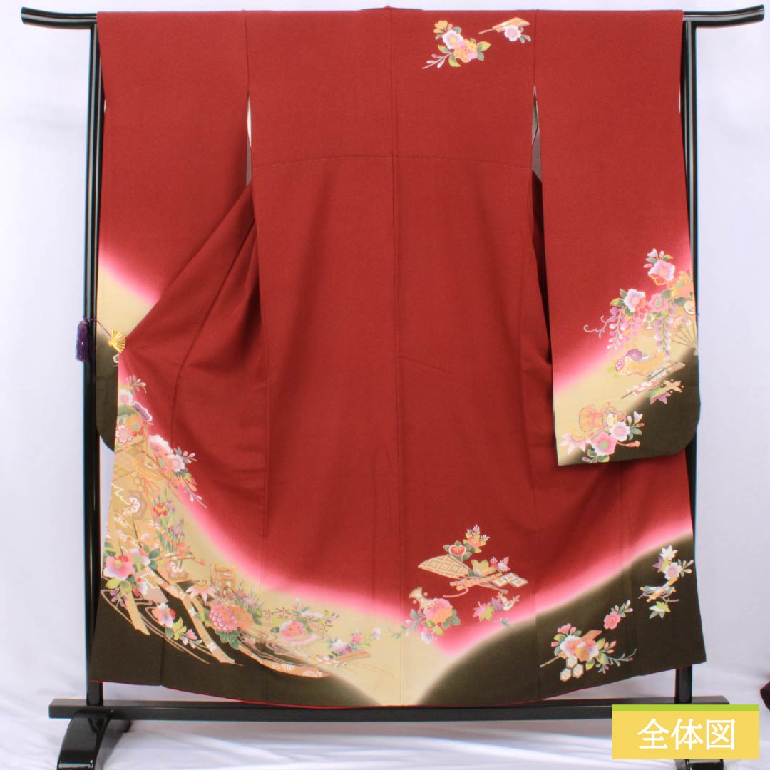 Kimono (Furisode) - S Rank - Pure Silk - Length 155.5cm - Sleeve Length 64.5cm - Lined - Shoenji-iro (Deep Crimson) - Kyo Yuzen - Imperial Carriage & Floral Patterns - Gold Couching Embroidery - Red - 1113002902312