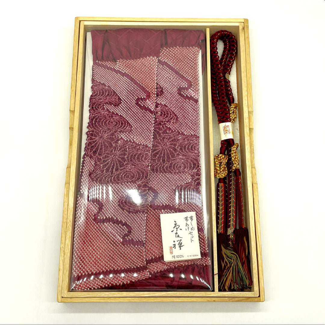 （新古品） 帯締め・帯揚げセット 正絹 Aランク 赤紫色（あかむらさきいろ） 絞り 京友禅 振袖用 長さ約160cm 幅約1cm セミフォーマル 紫系 1141000513320