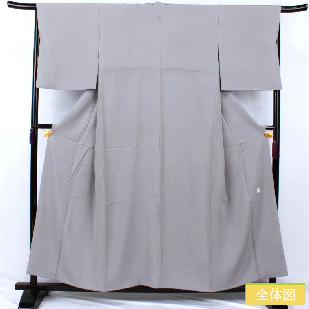 Solid-colored silk kimono, A-rank, length 156.5cm, sleeve length 67cm, silver (gin-iro) color, single crest, hawk feather pattern, sewn crest, lined, gray, 1114002543322