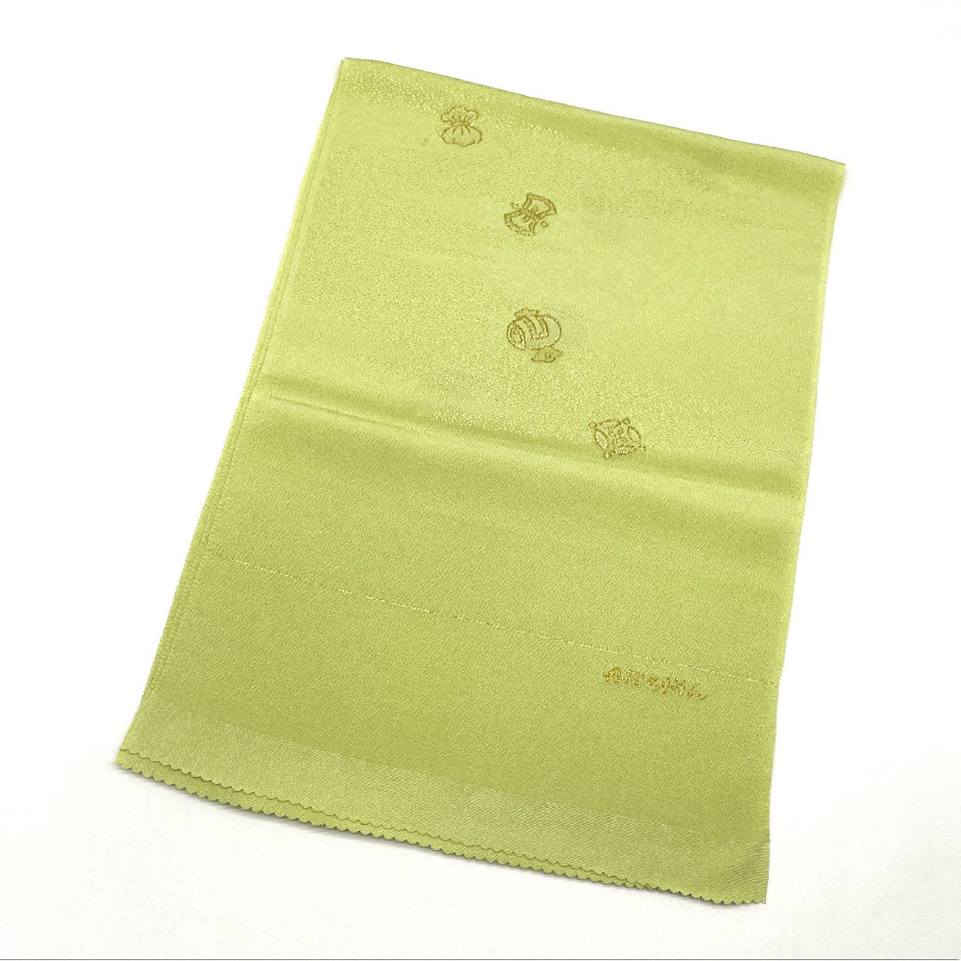 （新古品）帯揚げ 正絹 NEWランク セミフォーマル 薄柳色（うすやなぎいろ） 丹後ちりめん 宝尽くし 古典柄 長さ約170cm 幅約29cm 緑系 1136001351919