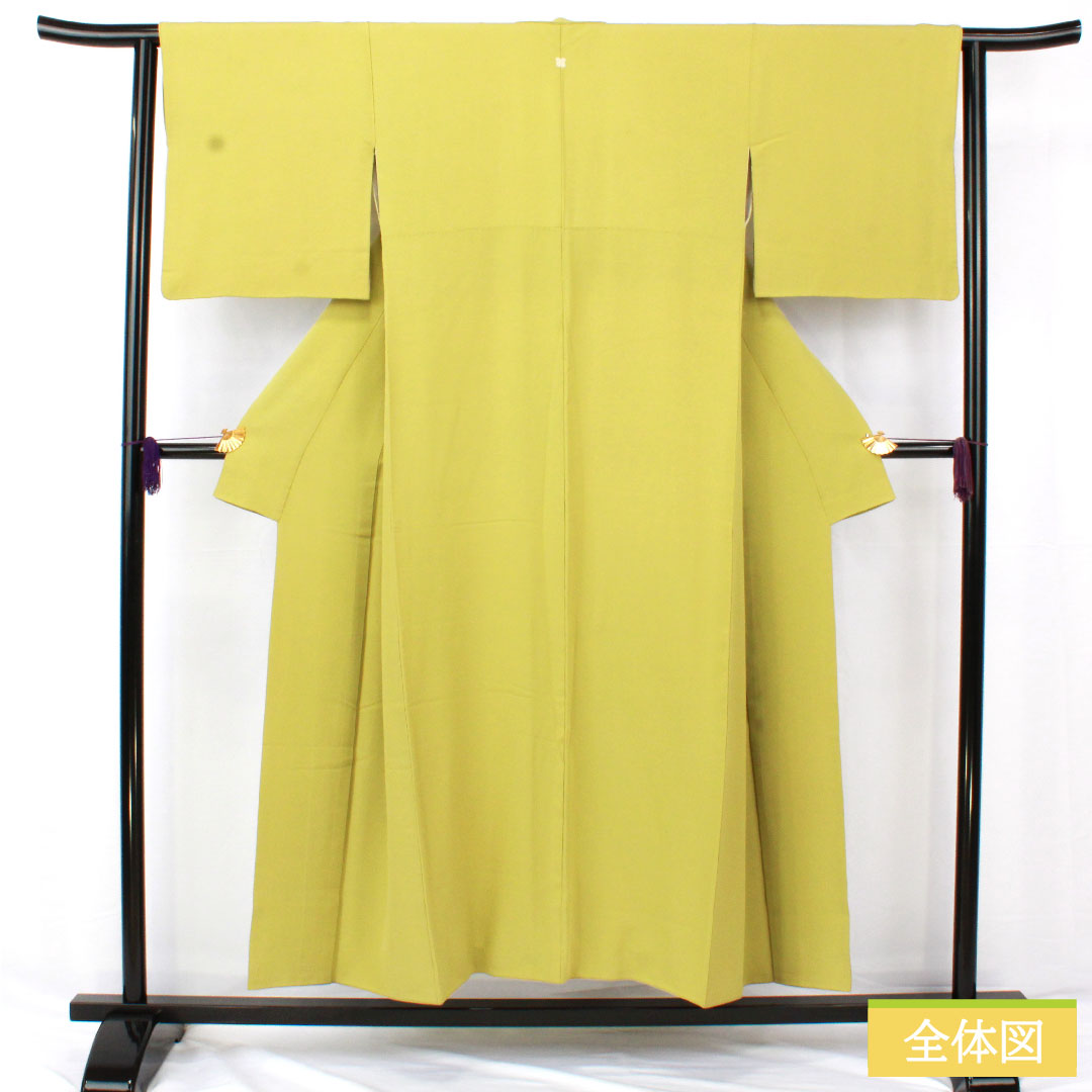 色無地 正絹 身丈150cm 裄丈63cm 若苗色（わかなえいろ） 素無地 一つ紋 違い鷹の羽 袷 Bランク 緑系 1114001774119