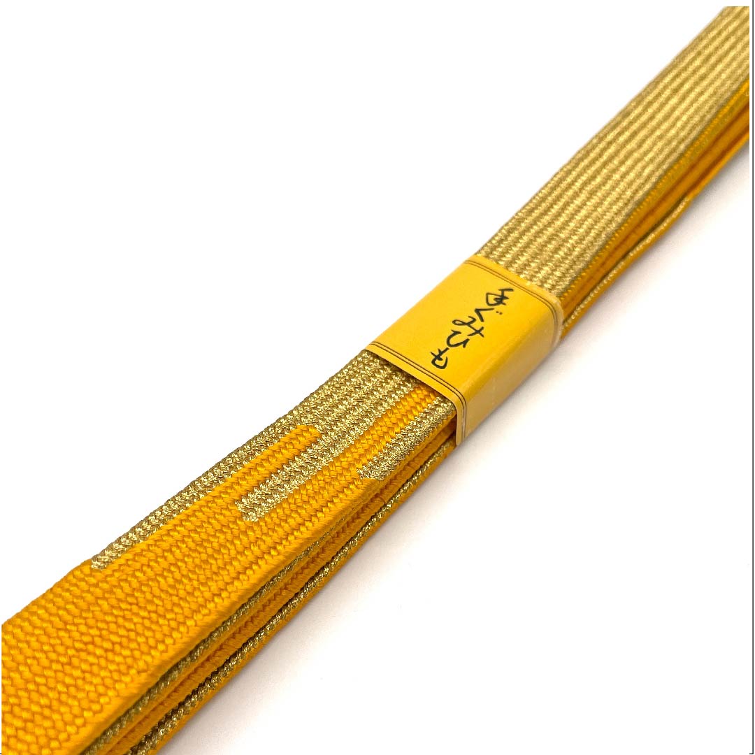 （新古品） 帯締め 正絹 四分紐 桔黄色（チューホワンいろ） 手組紐 新古品 長さ約162cm 幅約1.7cm セミフォーマル Sランク 黄系 1135002602323