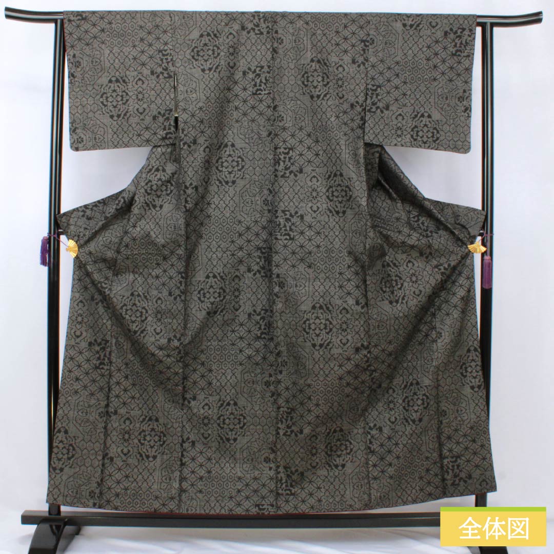 紬 正絹 Sランク 身丈158.5cm 裄丈63cm 大島紬 抽象模様 袷 黒系 1116004302310