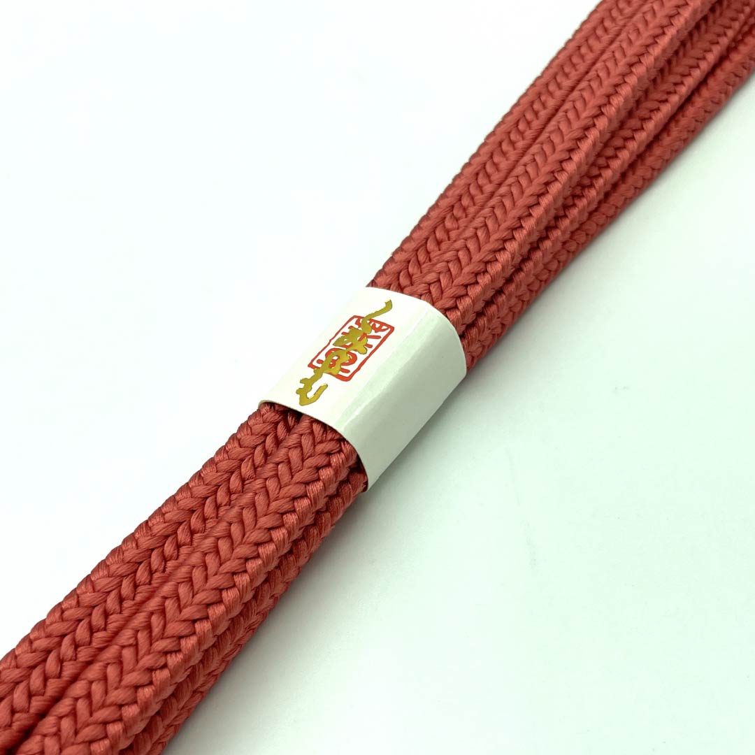 (New old stock) Silk obijime (belt fastener) Red plum color (koubaiiro) Crown set New old stock Length approx. 157.5cm Width approx. 1cm Semi-formal NEW rank Vermilion 1135003611316