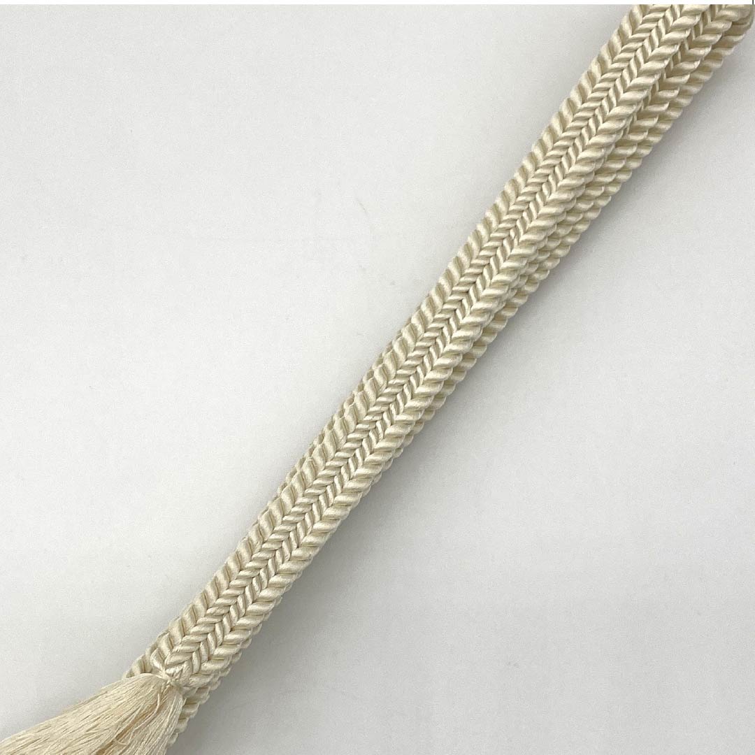 帯締め 正絹 Sランク  鳥の子色（とりのこいろ） 無地 長さ約151cm 幅約1.2cm セミフォーマル クリーム系 1135004032315