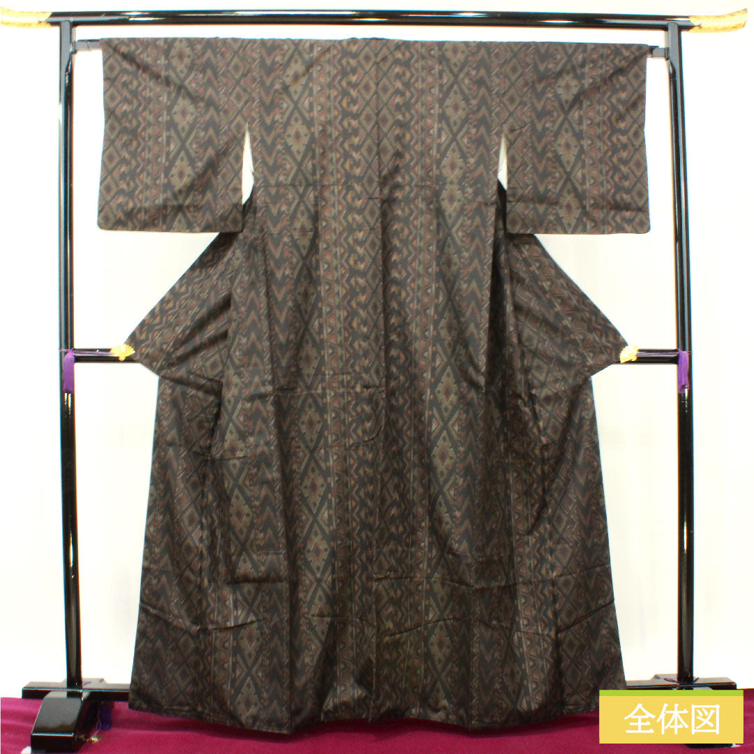 Tsumugi silk Length 164.5cm Sleeve length 66.5cm Geometric pattern Super Finger Guard S rank Awase Black 1116003192410