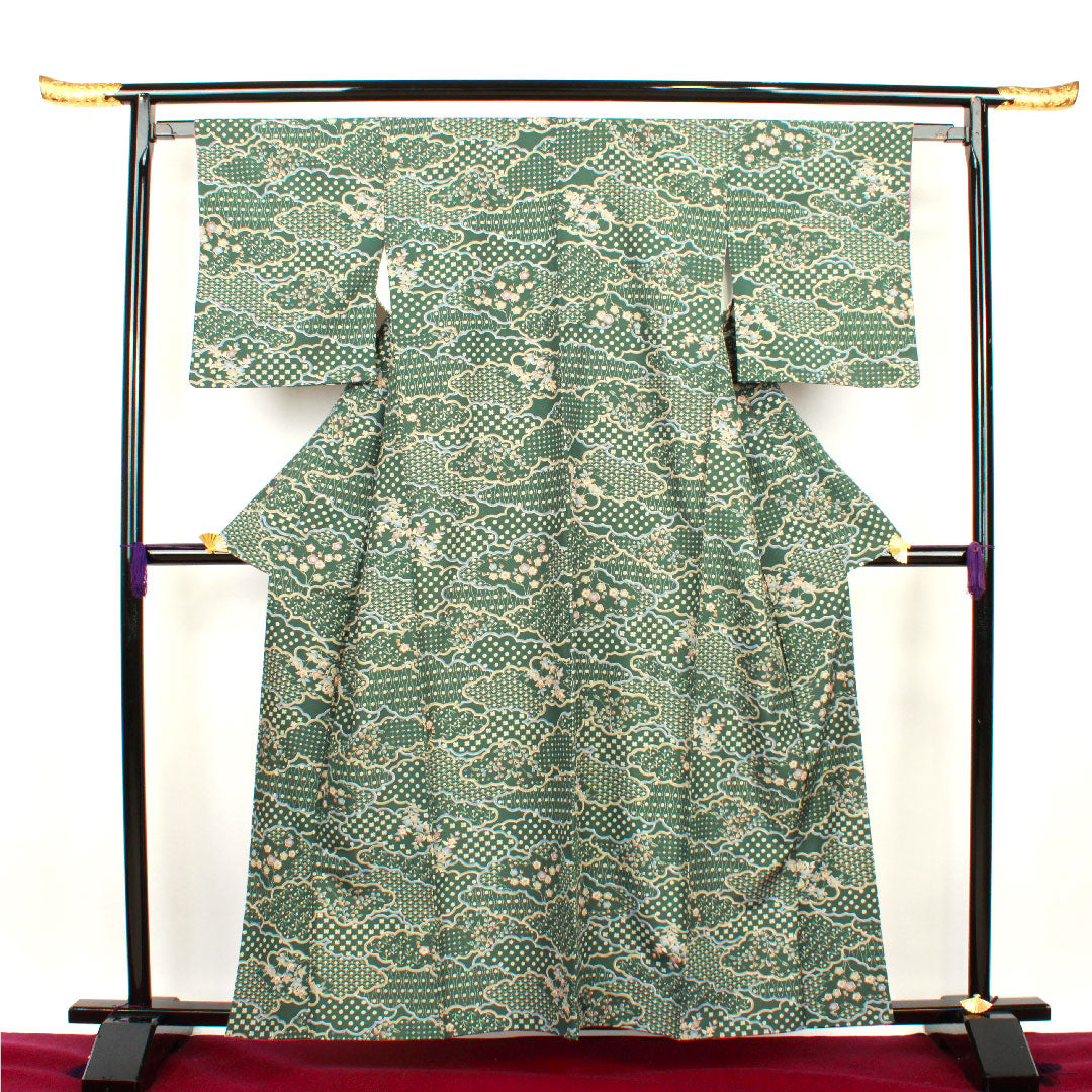 小紋 身丈160cm 裄丈62.5cm 袷  萌葱色 洗える着物 雲取り 草花模様  ポリ Sランク 緑系 1115002572419