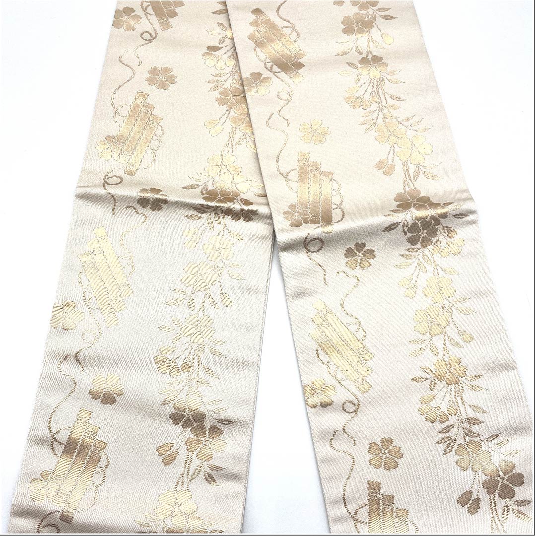 （未仕立）半幅帯 胡粉色（ごふんいろ） 花笩 新品未使用品 帯丈453cm 正絹 クリーム系 NEWランク 1125000321915