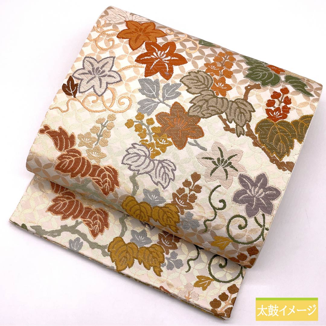 袋帯 正絹 胡粉色（ごふんいろ） 唐織 七宝桐鉄線文 帯丈422cm Aランク 六通 フォーマル 白系 1123014093311