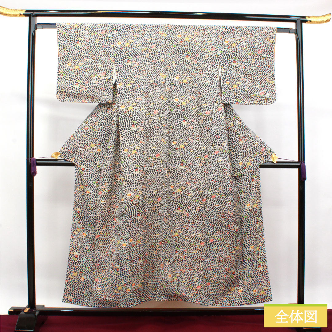 小紋 正絹 身丈152cm 裄丈60.5cm 袷  吉祥文様 しつけ糸付き 未使用品  Sランク 黒系 1115003822210