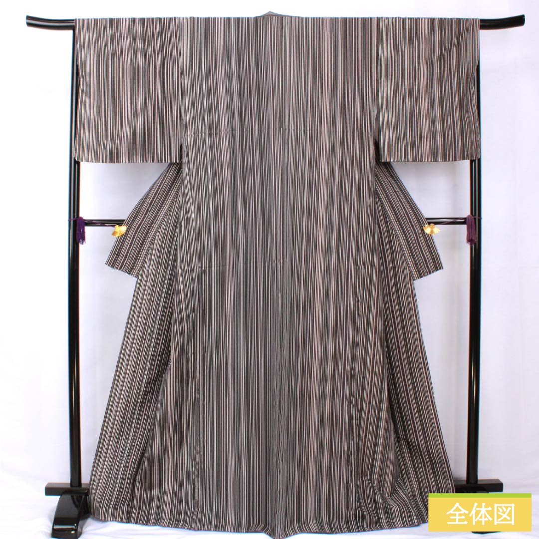 小紋 ポリエステル 身丈167.5cm 裄丈67cm 袷 縞 洗える着物 しつけ糸付き Sランク 黒系 1115005512510