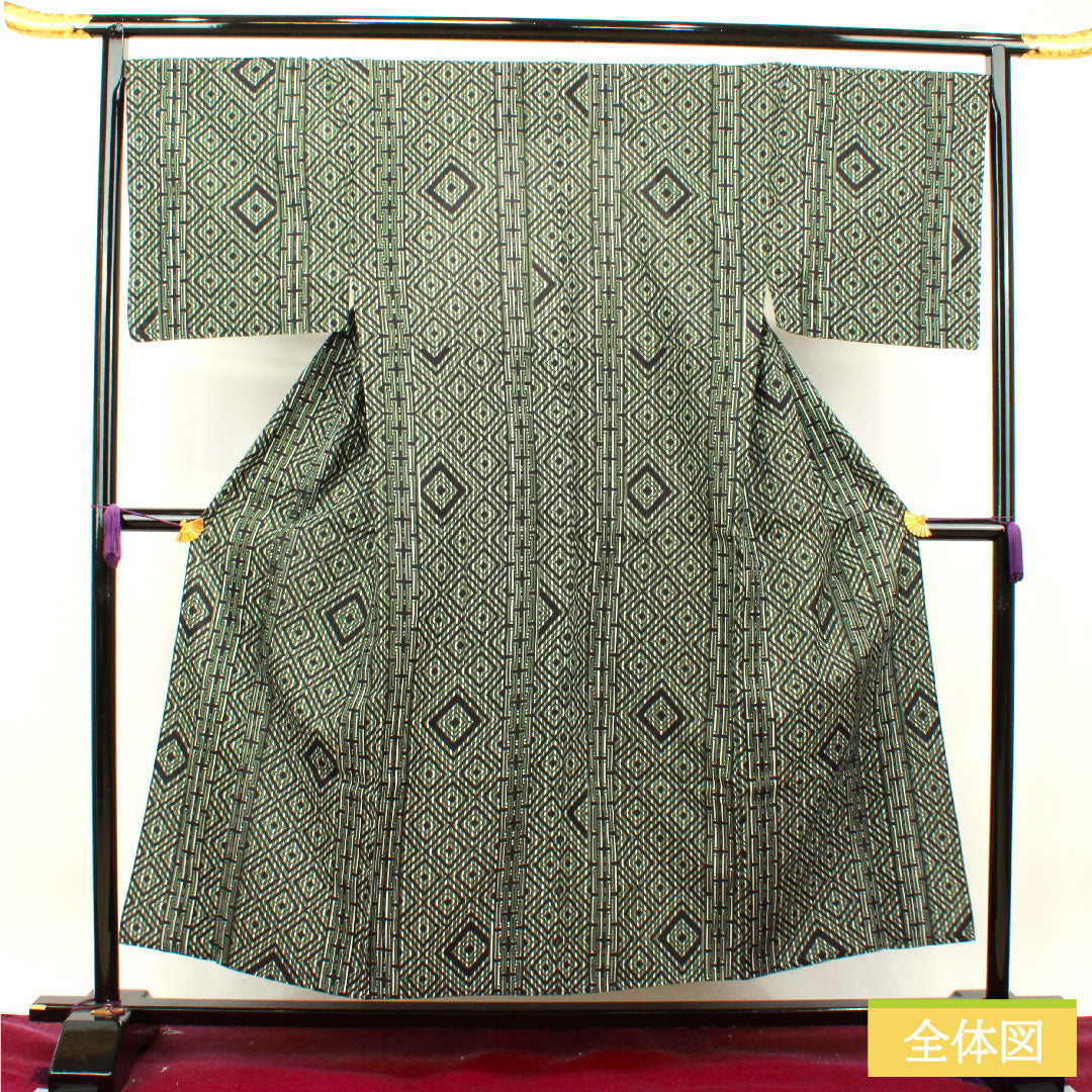 浴衣 木綿 身丈153.5cm 裄丈73cm Sランク 単衣 緑系 島松鼠色（しままつねずいろ） 男物 幾何学模様 山本寛斎 1118004902519