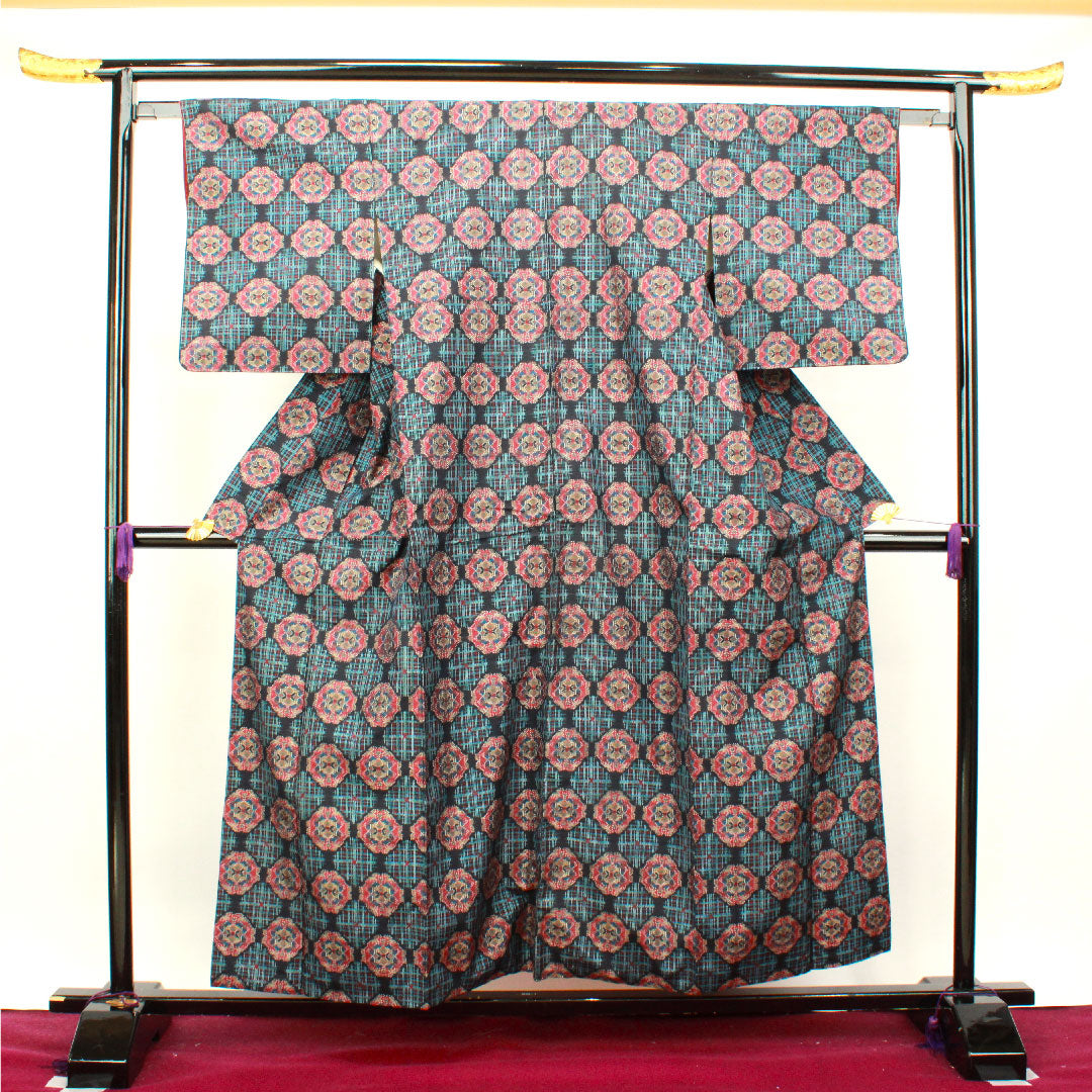 紬 身丈157cm 裄丈62cm 幾何学模様 正絹 Aランク 袷 紺系 1116002403318
