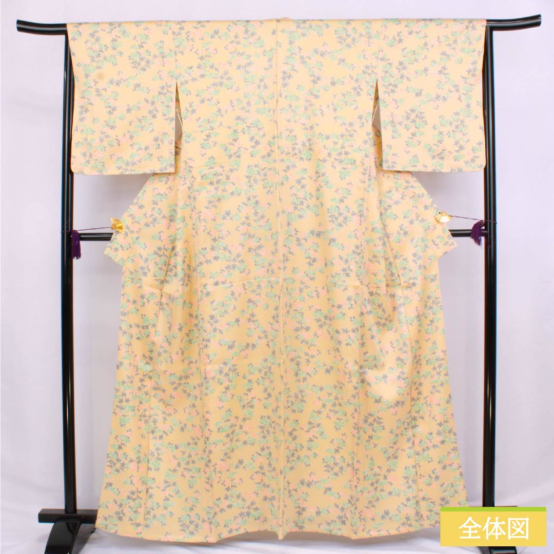 小紋 正絹 身丈162cm 裄丈65.5cm 単衣 薄柑子色（うすこうじいろ） 小花 Sランク クリーム系 1115006102415