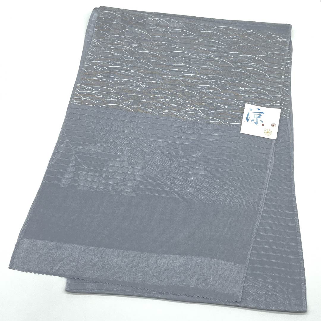 （新品）帯揚げ 正絹 セミフォーマル 薄鈍色（うすにびいろ） 夏物 露芝模様 古典柄 長さ約168cm 幅約28.5cm NEWランク グレー系 1136000891922