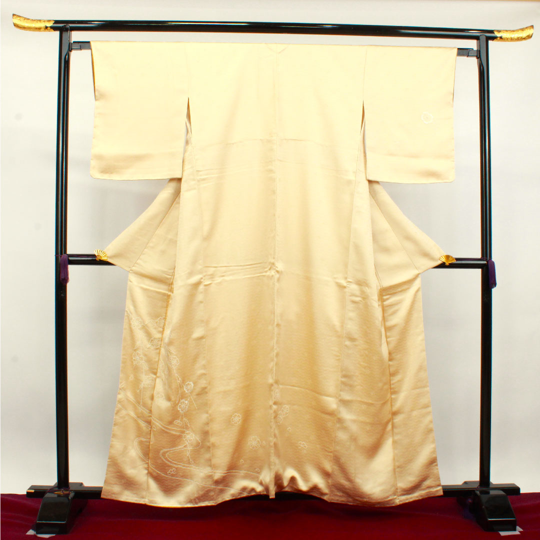 訪問着 正絹 袷 身丈160cm 裄丈64cm 薄卵色 相良刺繡 桜 しつけ糸付き 未使用品 Sランク クリーム系 1112003152415