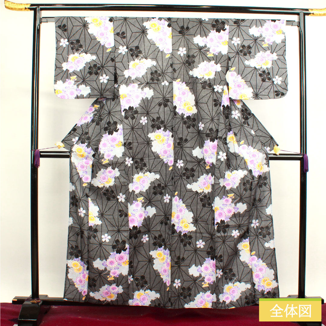浴衣 木綿 身丈160cm 裄丈64cm Sランク 単衣 黒系 麻の葉 菊 桜 1118004532410