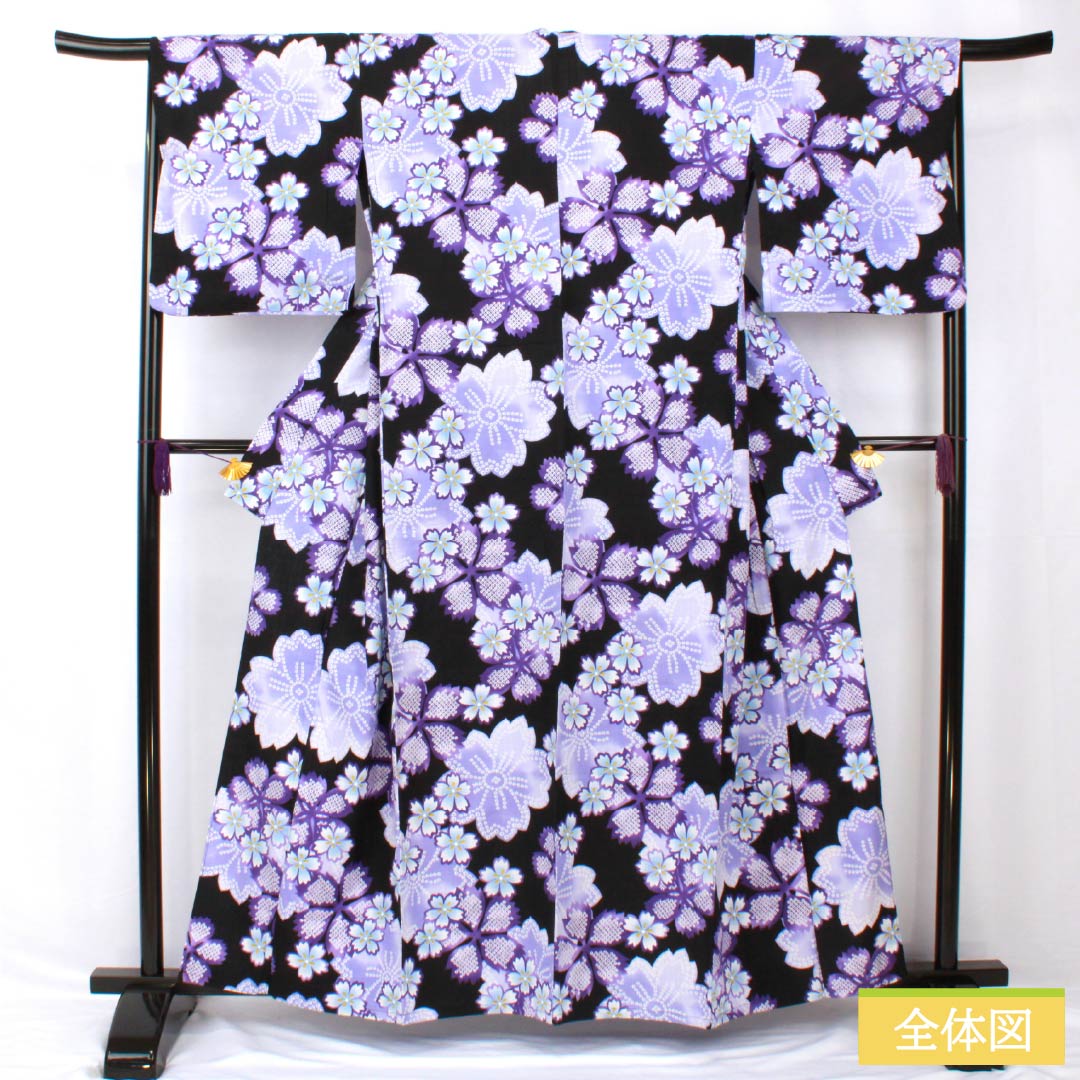 浴衣 木綿 身丈159cm 裄丈66cm Sランク 単衣 黒系 秋桜 1118005232310