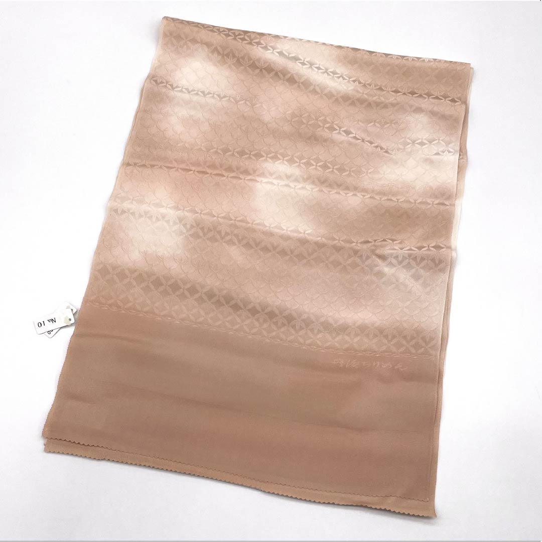 （新古品）帯揚げ 正絹 NEWランク セミフォーマル 乙女色（おとめいろ） 七宝つなぎ ぼかし 丹後ちりめん 長さ約188cm 幅約31cm ピンク系 113600180 1913
