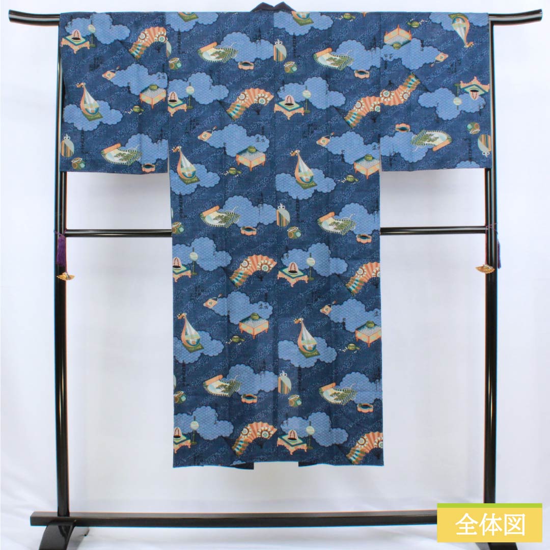 Men's wool nagajuban (long under-kimono), S-rank, length 135cm, sleeve length 65.5cm, navy blue with cloud pattern, folding fan, and biwa (Japanese lute) design. Blue-based design. Product code: 1140000672317