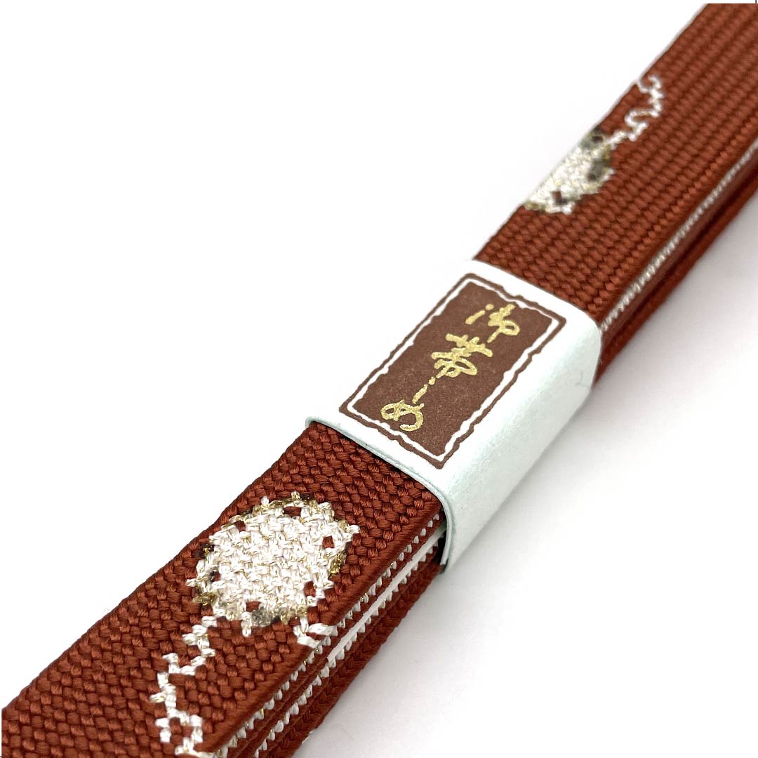 （新古品） 帯締め 正絹 四分紐 濃柿色（こいがきいろ） 金彩 金属糸使用 新古品 長さ約162cm 幅約1.5cm セミフォーマル Sランク 茶系 1135002772314