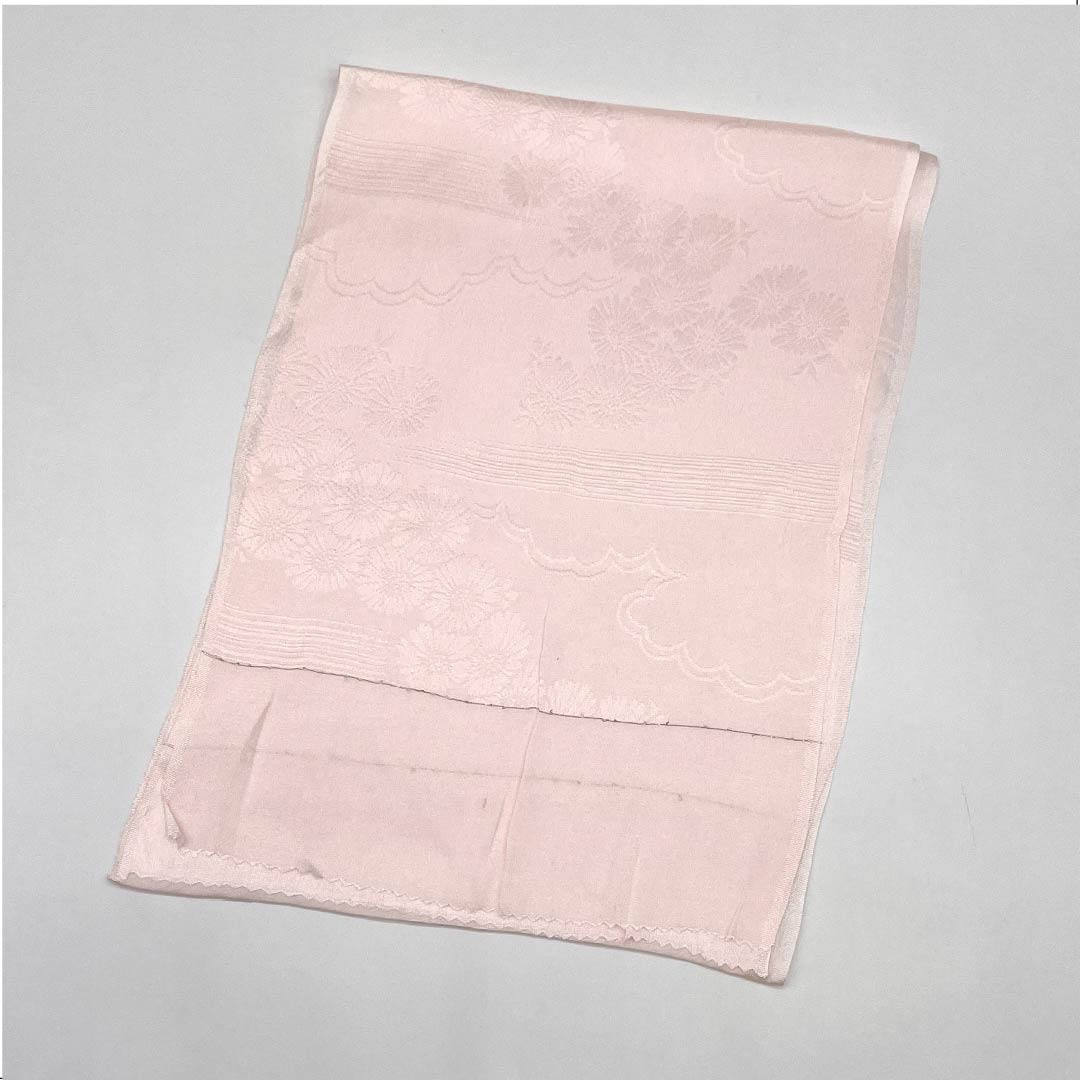 帯揚げ 正絹 フォーマル 薄桜色（うすざくらいろ） 古典柄 雲どり 花 長さ約148cm 幅約26cm Sランク ピンク系 1136000352913