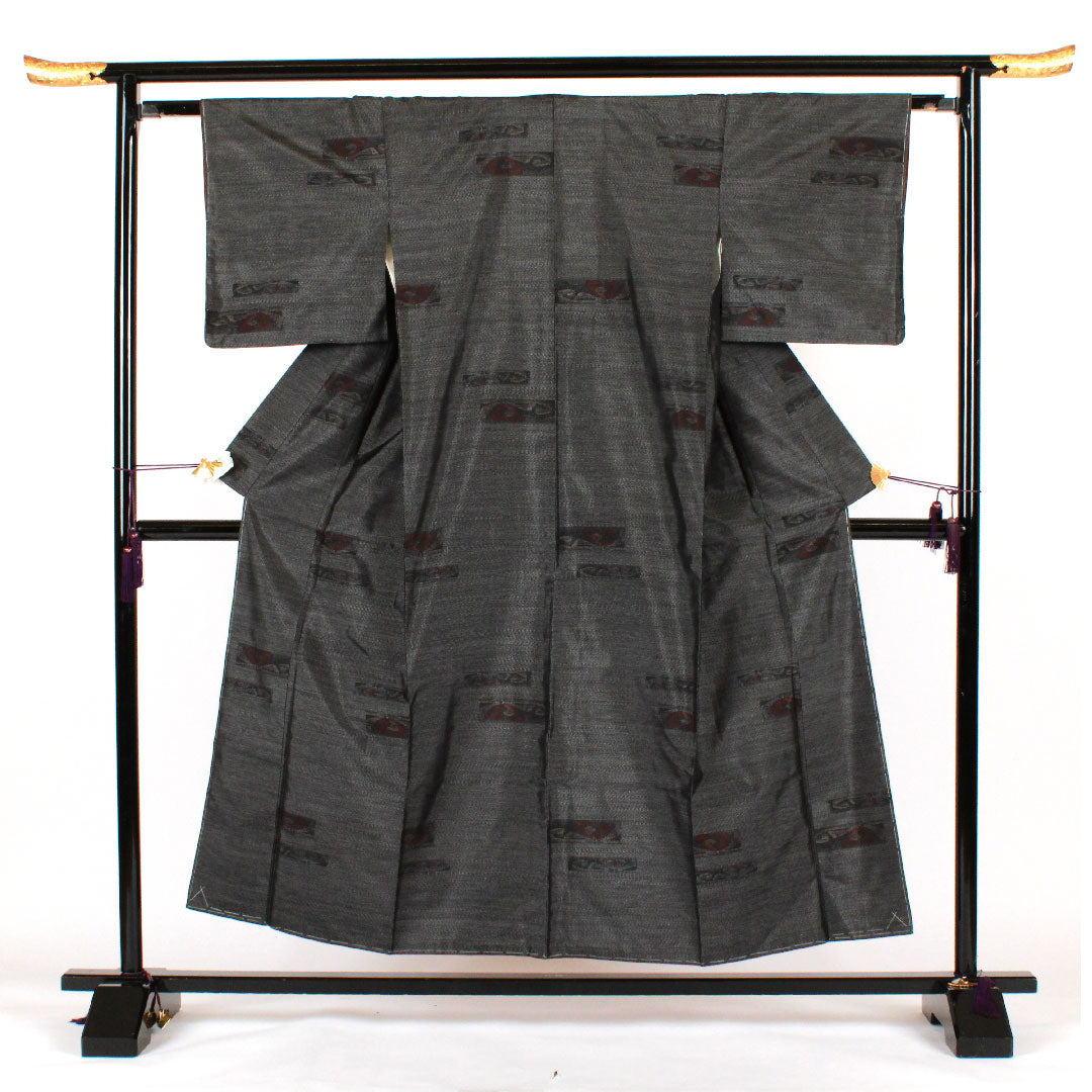 大島紬 身丈154.5cm 裄丈62cm 緯総絣 草花模様 正絹 Aランク 袷 黒系 1116001523210