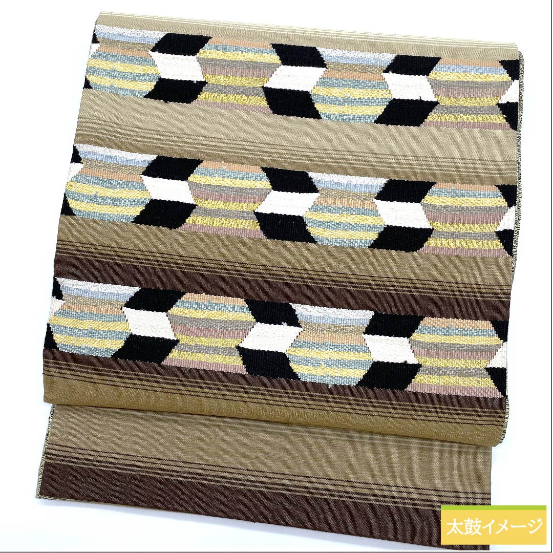 袋帯 鳥の子色（とりのこいろ） 幾何学模様 横段 帯丈470cm 正絹 Sランク ポイント柄 カジュアル グラデーション系 1123010602499