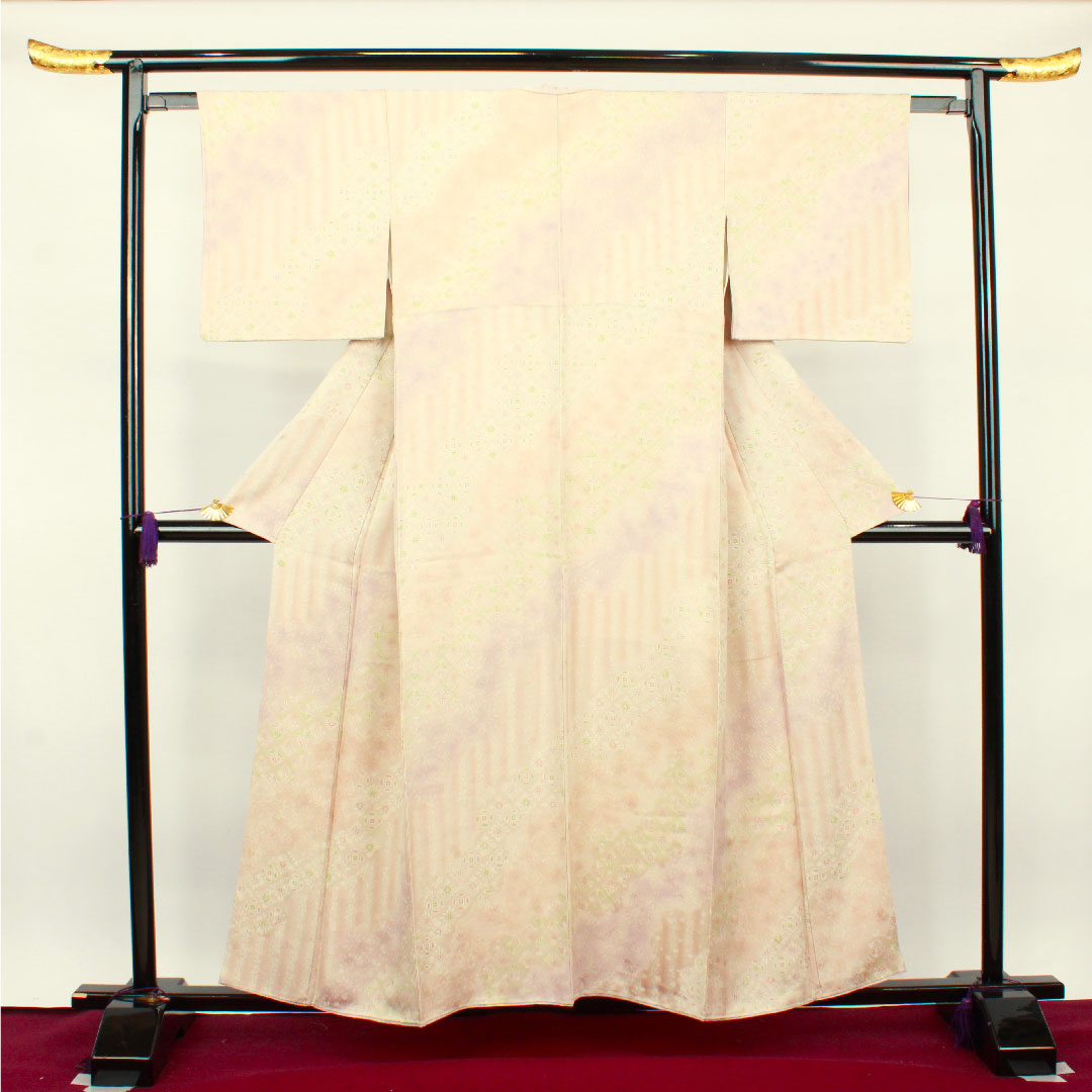 小紋 身丈157cm 裄丈61.5cm 袷  薄桜色 抽象模様  正絹 Sランク ピンク系 1115002952313