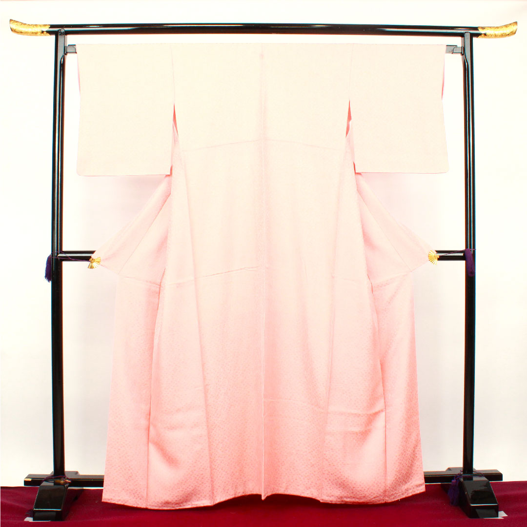 色無地 一重梅色 幾何学模様 金通し 梅鉢  身丈164.5cm 裄丈63cm 袷  正絹 Sランク ピンク系 1114000572413