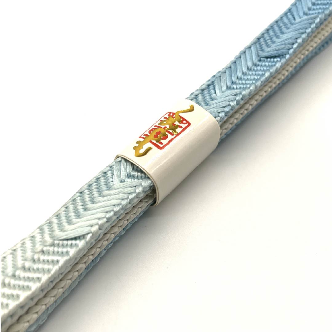 帯締め 正絹 四分紐 白色（しろいろ） 水色 矢羽根模様 長さ約153cm 幅約1.2cm カジュアル Sランク 白系 1135003132311