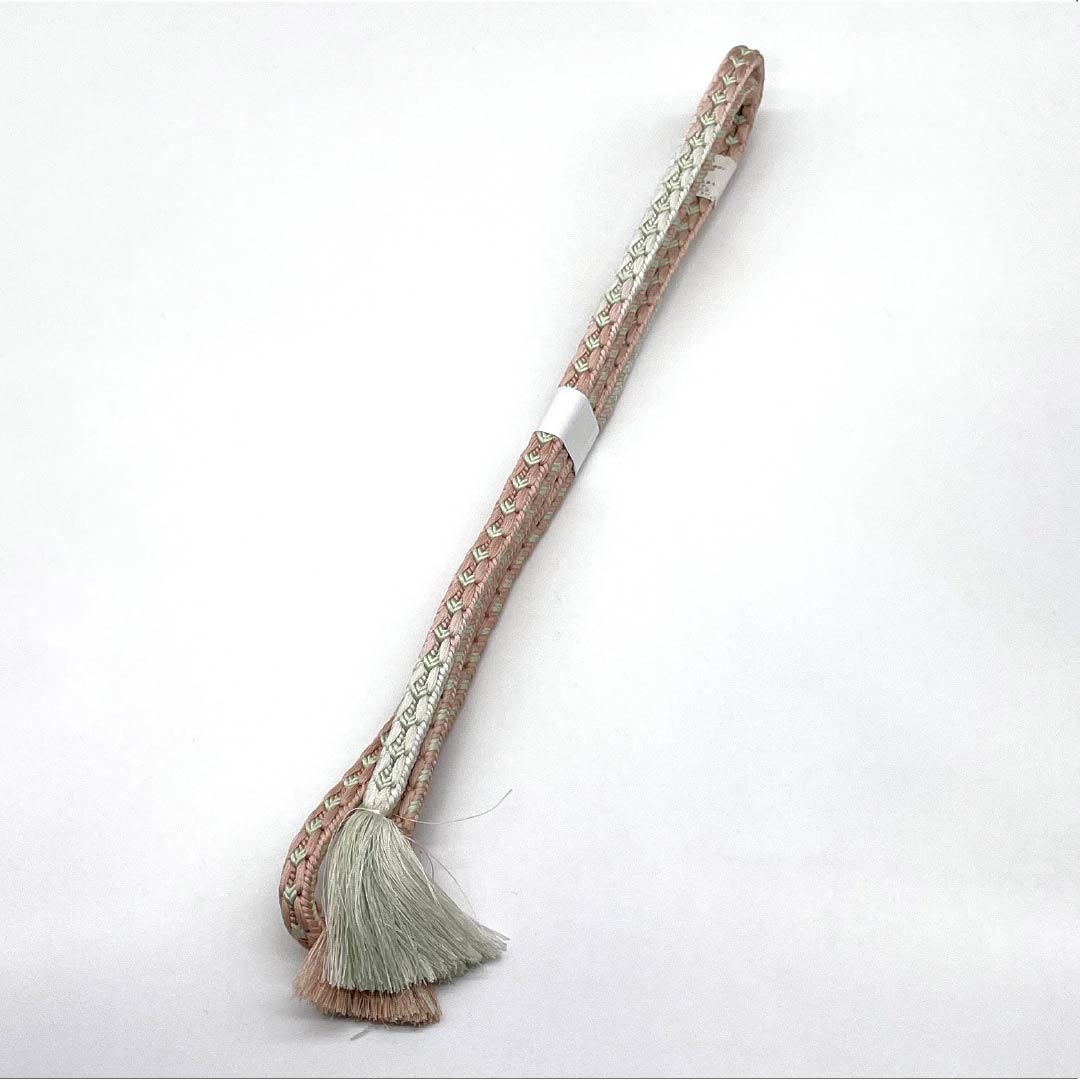 (新品)帯締め 正絹 NEWランク  東雲色（しののめいろ） 薄緑色（うすみどりいろ）   長さ約166cm 幅約1cm カジュアル ピンク系 1135005881313