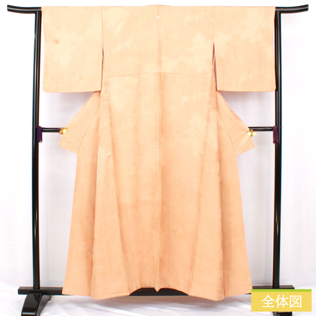 色無地 正絹 身丈156cm 裄丈63.5cm 肌色（はだいろ） 綸子 一つ紋 陰揚羽蝶 袷 Sランク 橙系 1114001902326