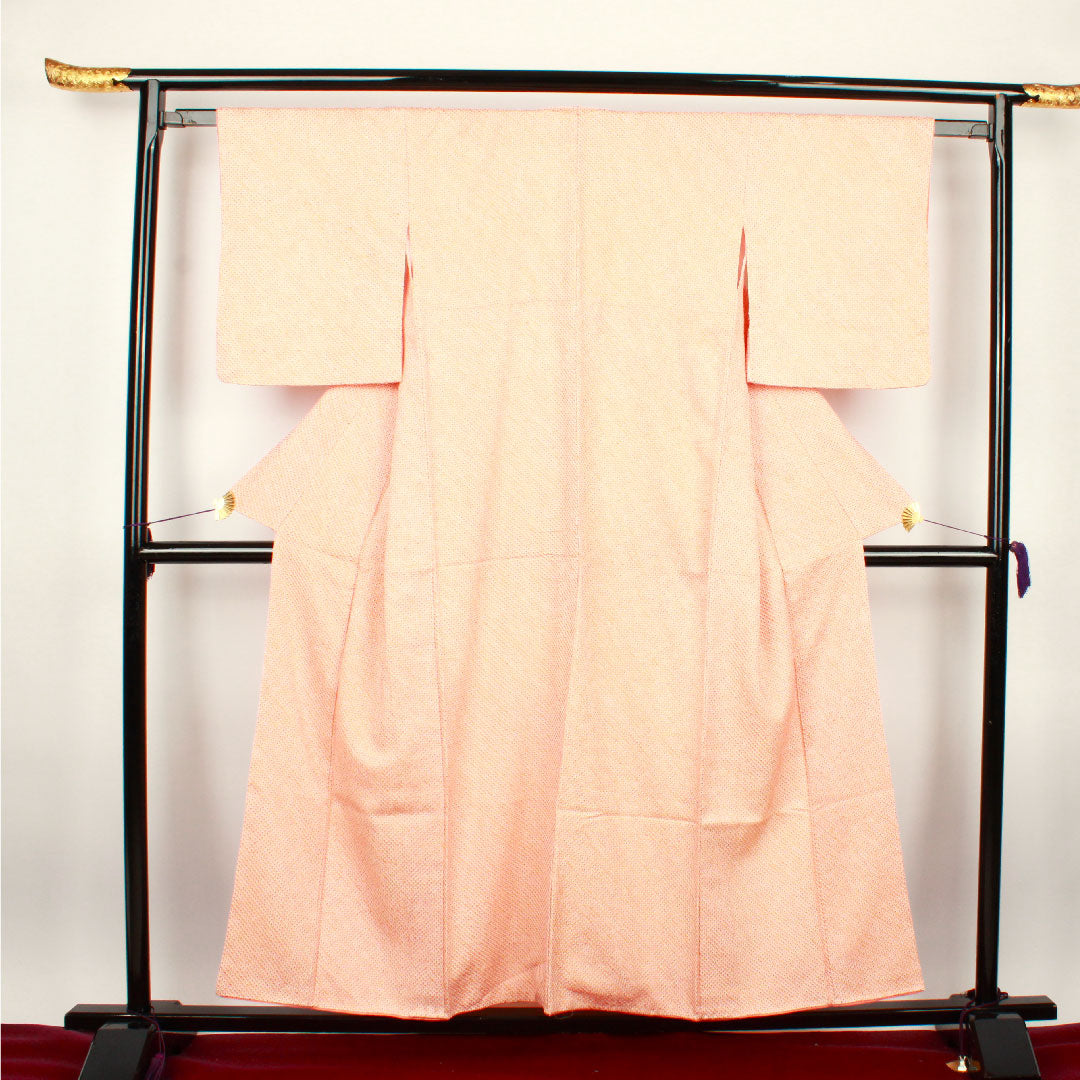 小紋 身丈157cm 裄丈62cm 袷  深支子色 総絞り しつけ糸あり  正絹 Sランク 朱系 1115002242316