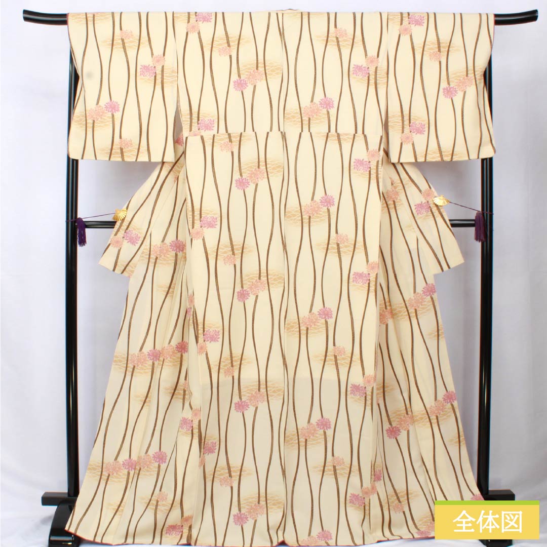 小紋 ポリエステル 身丈171.5cm 裄丈68cm 袷 薄卵色（うすたまごいろ） 立涌 菊 洗える着物 Aランク クリーム系 1115006033615