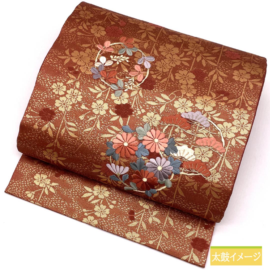 名古屋帯 吾木香色（われもこういろ） 松 刺繍 花模様 帯丈358cm 正絹 Sランク ポイント柄 セミフォーマル 朱系 1124008392316 名古屋仕立て