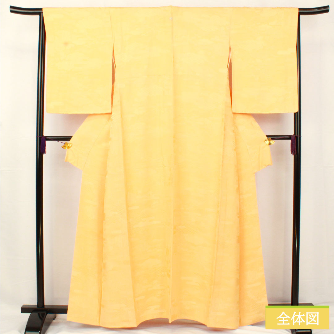 色無地 正絹 身丈160.5cm 裄丈65cm 薄柿色（うすがきいろ） 一つ紋 雪輪に蔦 しつけ糸付き 袷 Sランク 橙系 1114001642426