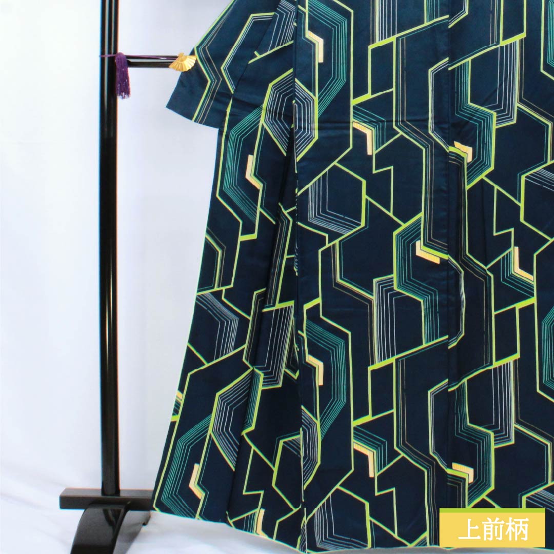 小紋 ポリエステル Aランク 身丈162.5cm 裄丈65cm 袷 紺色（こんいろ） 幾何学模様 洗える着物   紺系 1115007403418