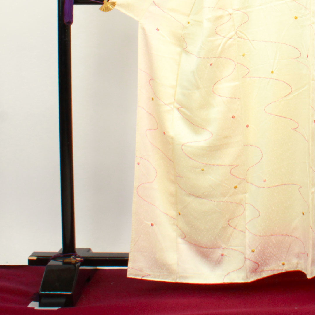 小紋 身丈162cm 裄丈60.5cm 袷  練色 絞り 抽象模様  正絹 Aランク クリーム系 1115003063415