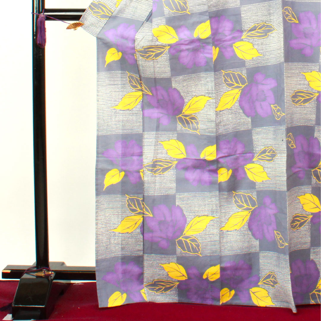 浴衣 しつけ糸付き 未使用品 灰青色 花模様 市松 木綿 Sランク 単衣 身丈170cm 裄丈67cm グレー系 1118002172622