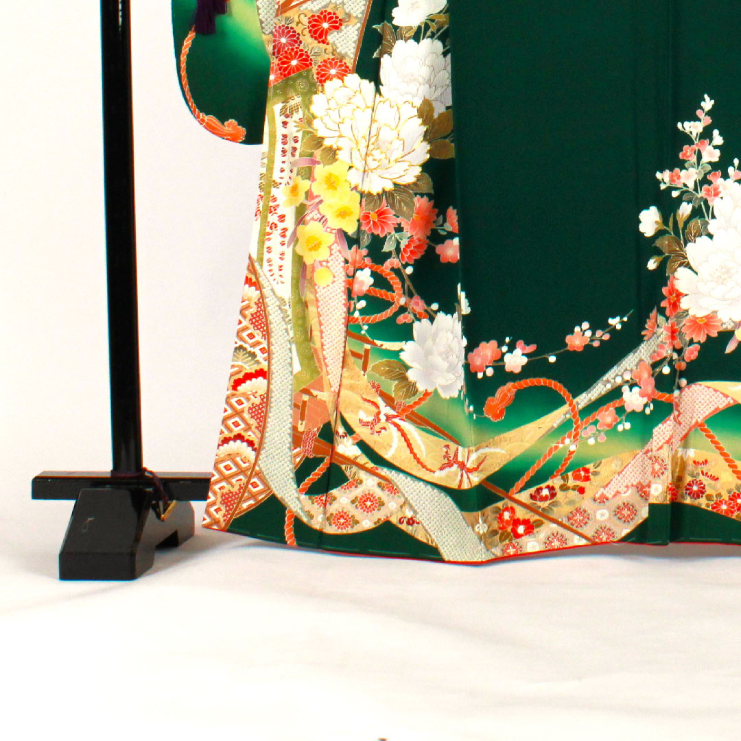 振袖 身丈165cm 裄丈65cm 袷  御所車に枝花模様 正絹 Sランク 緑系 1113000502519