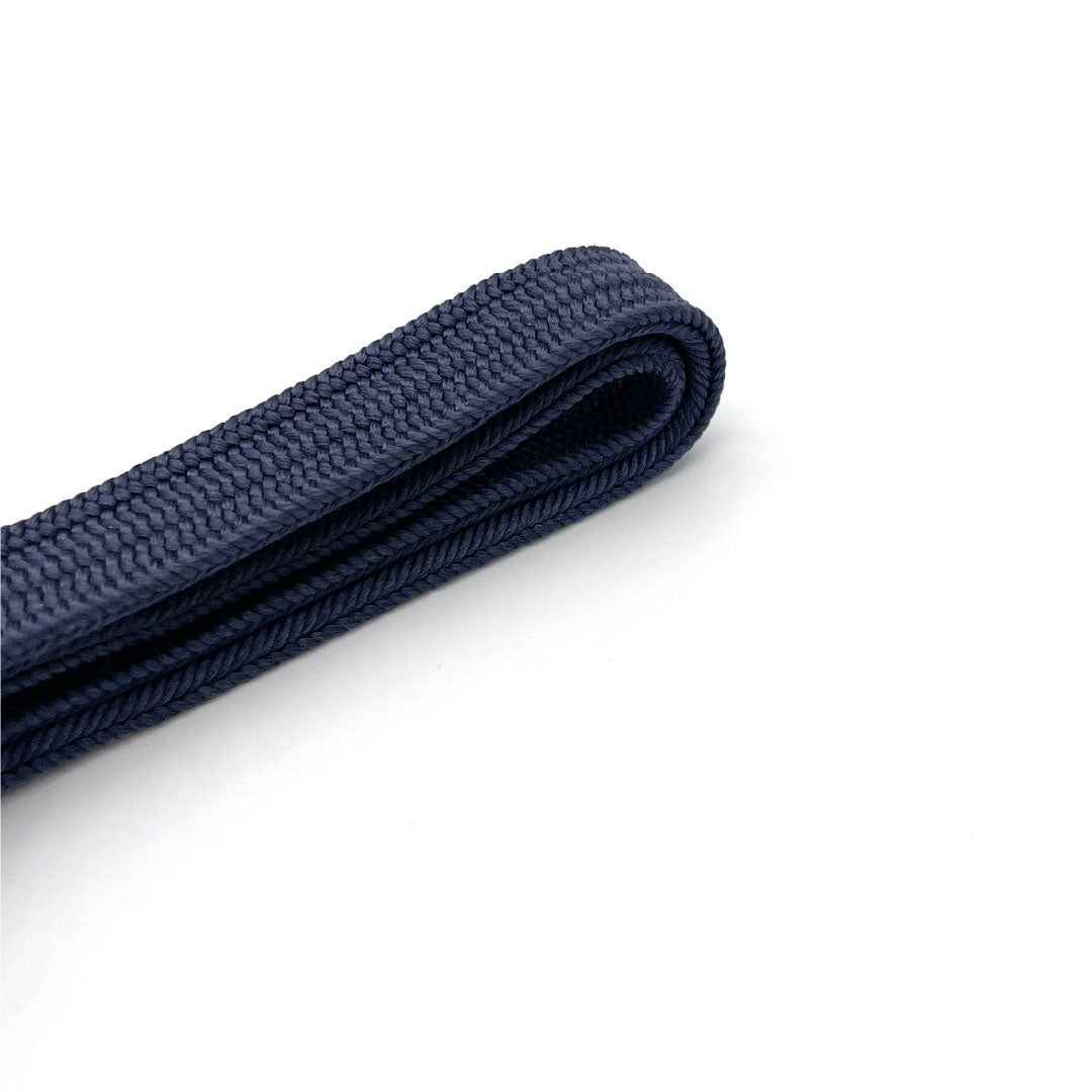 (新品)帯締め 正絹 NEWランク 四分紐 燻色（ふすべいろ） 刈安染 帯留め付き 本象牙 長さ約160cm 幅約1.4cm カジュアル 紺系 1135005191318